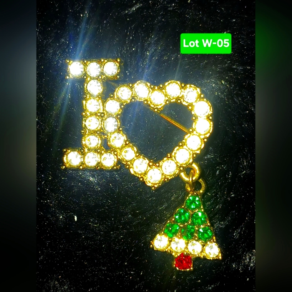 Avon X-mas Rhinestone Brooch